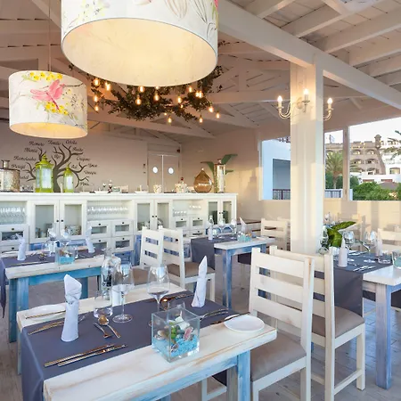 Gran Castillo Tagoro Family & Fun Resort