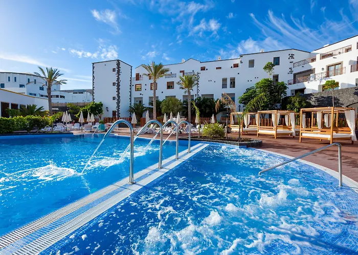 Курортний комплекс Gran Castillo Tagoro Family & Fun