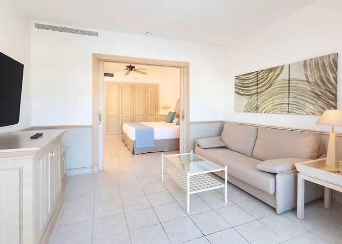 Gran Castillo Tagoro Family & Fun Плайя-Бланка