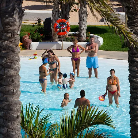 Gran Tagoro Family&fun 5* Playa Blanca (Lanzarote)