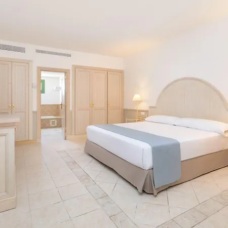 Gran Tagoro Family&Fun Playa Blanca 5*